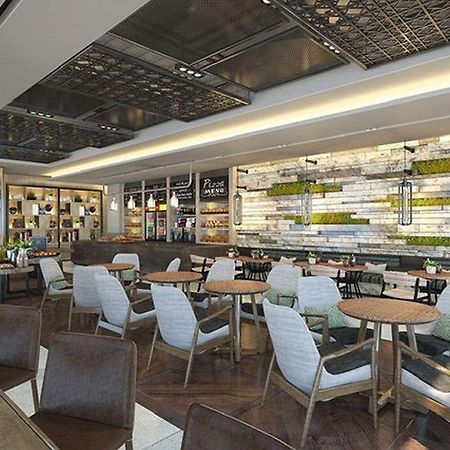 Hilton Dili Palm Springs Hotel Restaurant photo